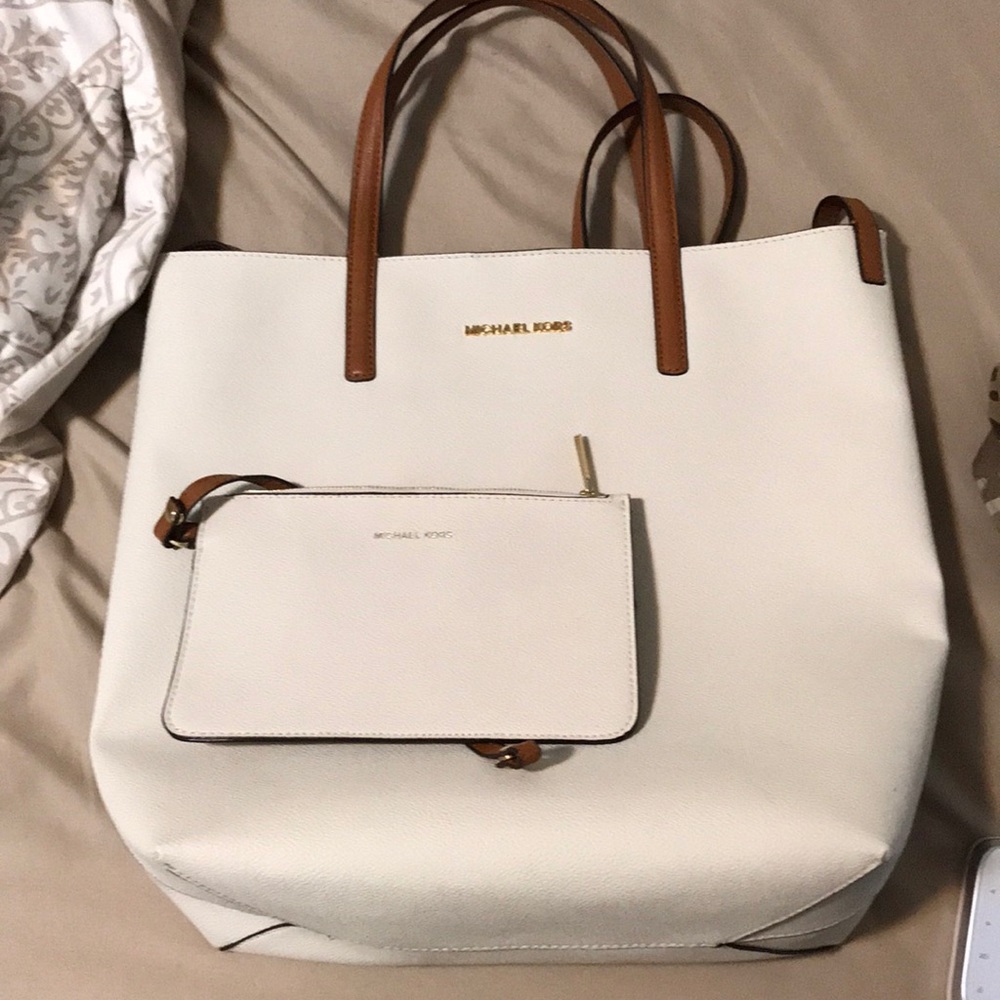 Mk purse